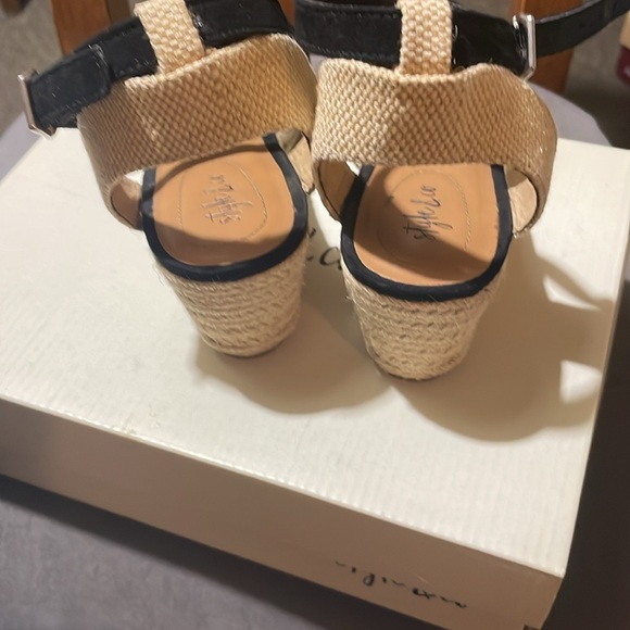 Black espadrilles - Picture 4 of 7